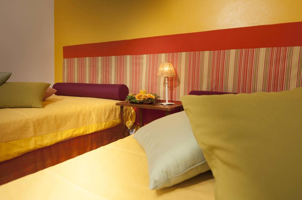Antico Granaione Bed & Breakfast Rapolano Terme Oda fotoğraf